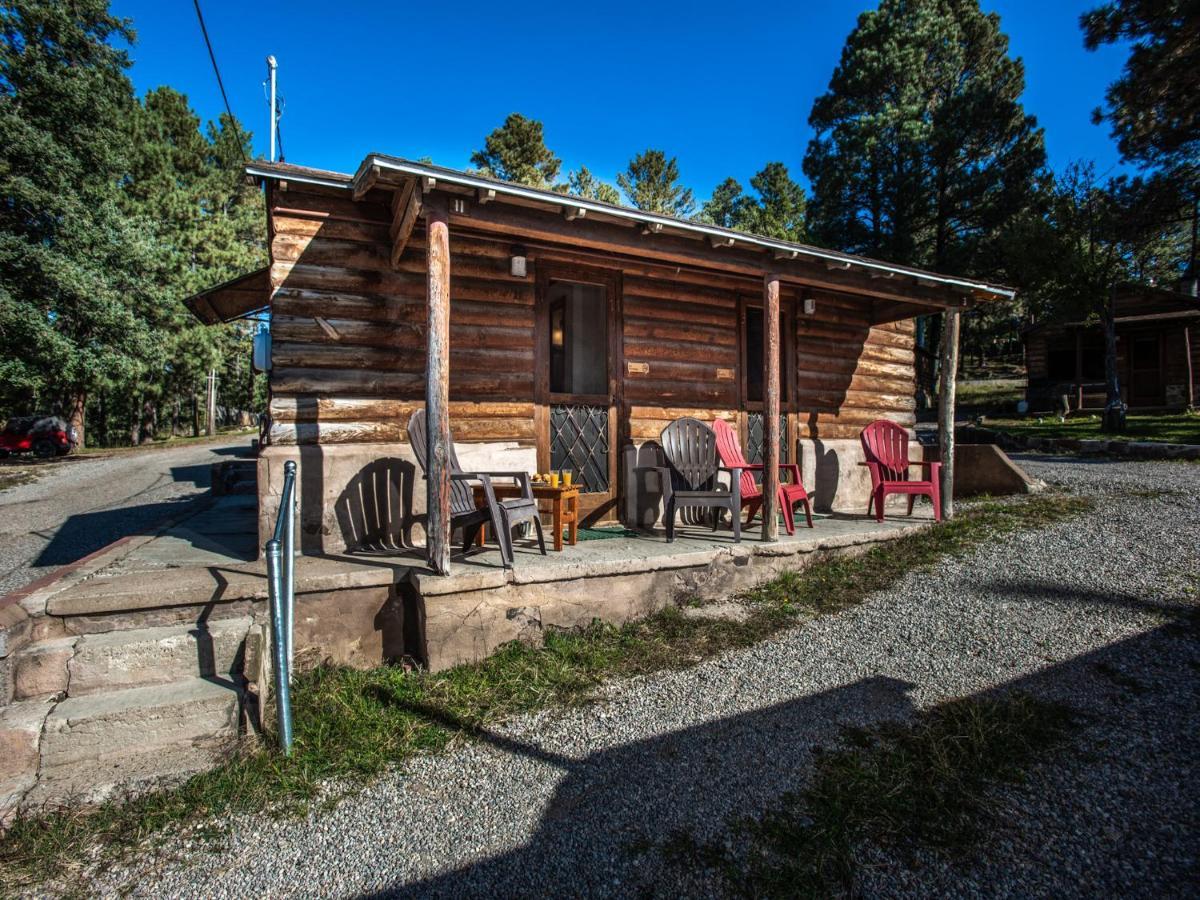 Apache Village Cabinette 11, Queen Bed, Midtown, Sleeps 2 Ruidoso Exterior photo